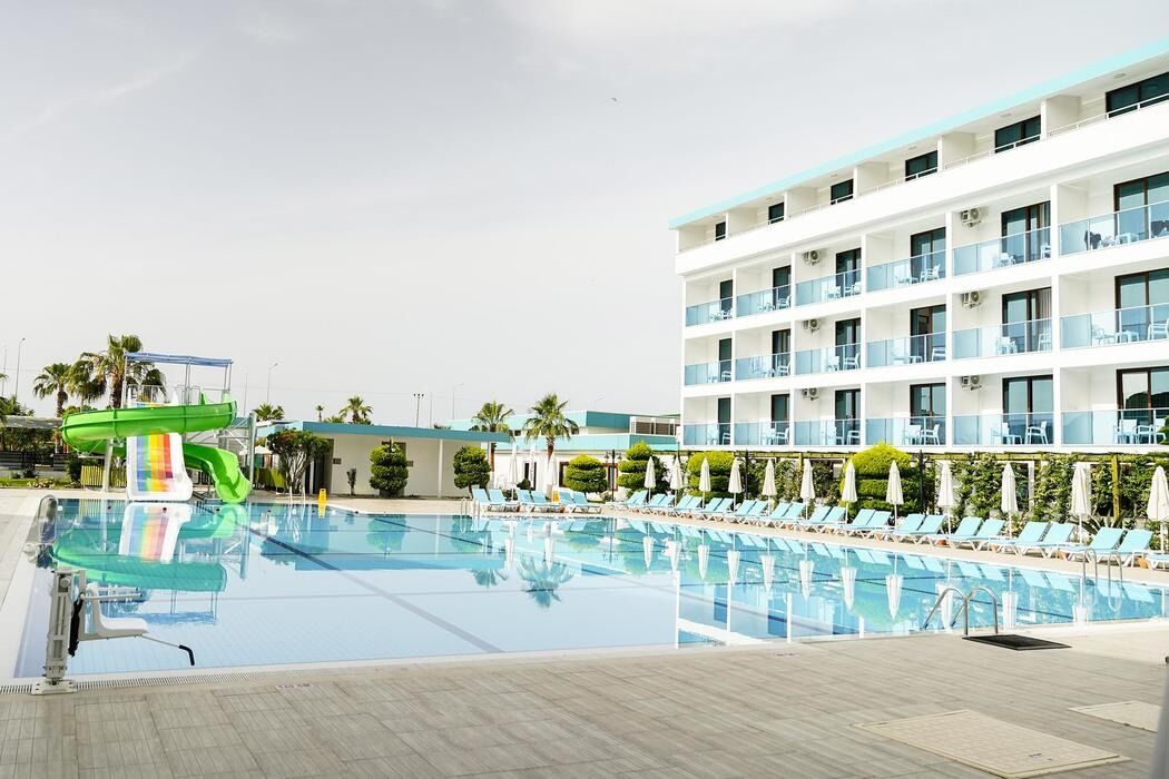 Rizom Beach Hotel Kumluca
