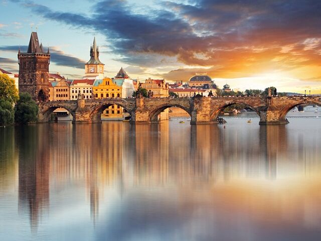 Bohemya'nın Işıltısı Prag Turu 4 Gece Ajet Havayolları İle