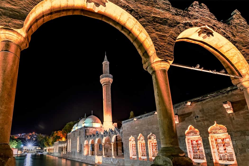 Bölge Buluşmalı Otobüslü  Gap Turu 3 Gece Konaklamalı