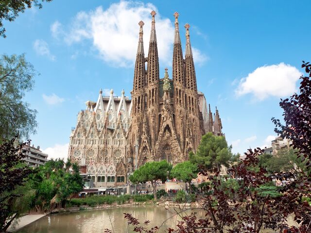 Maxi İspanya Endülüs Turu Türk Havayolları ile 7 Gece 8 Gün BCN-MAD