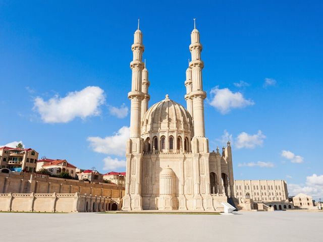 Ateşin ve Tarihin Şehri Bakü Ajet Hy İle Ramazan Bayramı Özel 3 Gece 4 Gün 2026