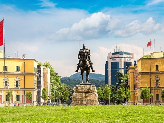 Ankara Hareketli Otobüs ile Balkanlar Rüyası 9 Ülke 25 Şehir 6 Gece Konaklamalı 2026