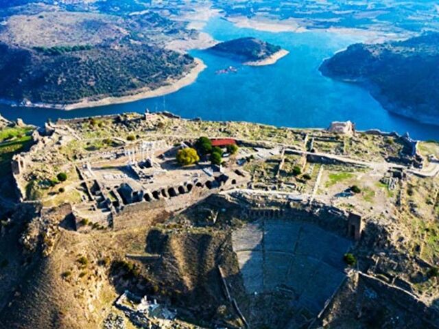 Diyarbakır Çıkışlı Uçaklı Kuzey Ege Turu (Foça ve Ayvalık Tekne Turu ile) 4 Gece Konaklamalı